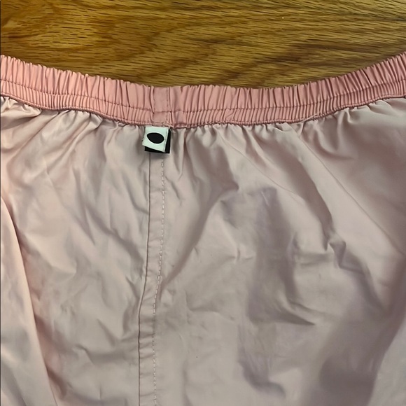 Bullet Pointe Trash Bag Shorts - Picture 3 of 3